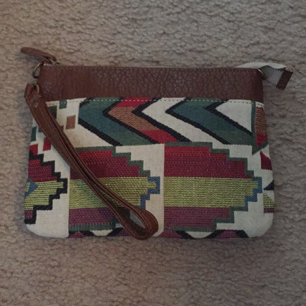 Aeropostale wristlet